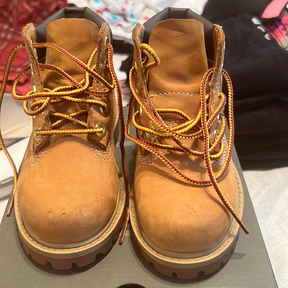 Timberland toddler size 7